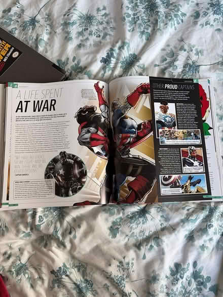 Photo of free Avengers Encyclopaedia (Eccles M30) #2