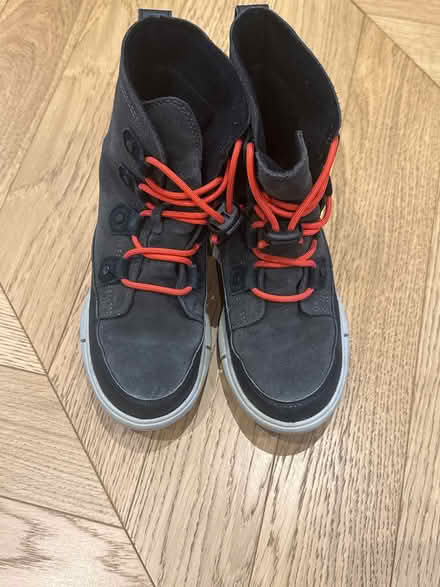 Photo of free Boys snow boots (Chelsea Green SW3) #1