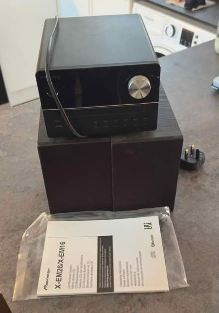 Photo of free Pioneer CD Player (Bangor-on-Dee LL13) #1