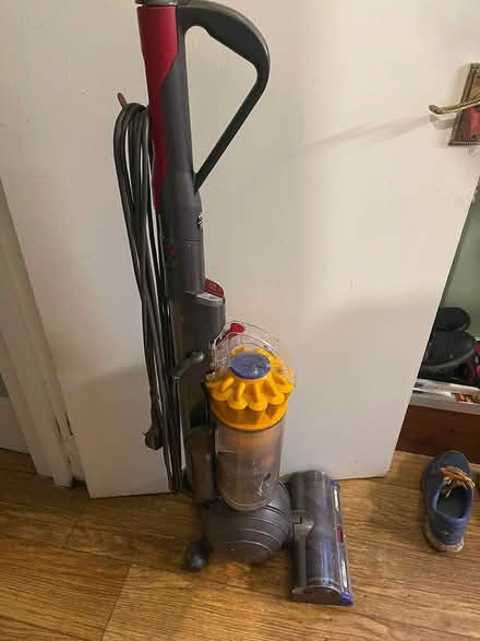 Photo of free Faulty Dyson & Hetty hoovers (Cowdenbeath KY4 9) #2