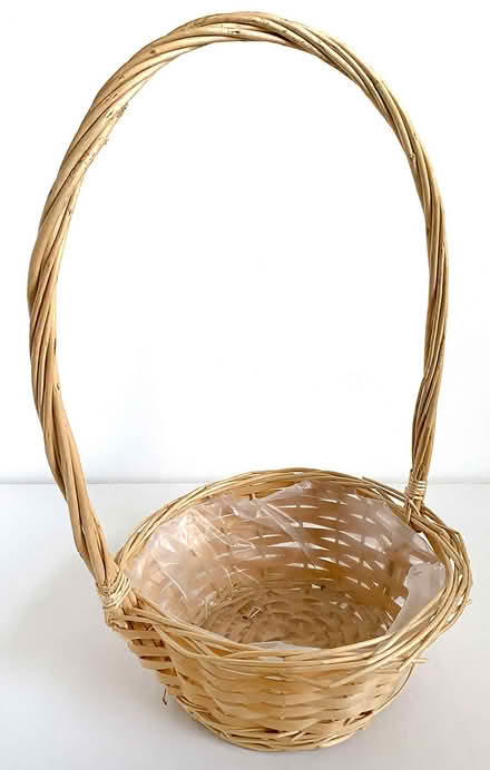 Photo of free Wicker gift basket (Chorlton M21) #1