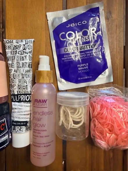 Photo of free Lots of free stuff (Johnson’s Ferry & Oak road) #2