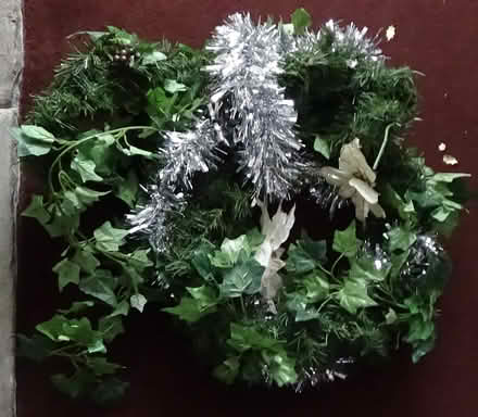 Photo of free Xmas Basket & Door wreath (S8 Lowedges) #3