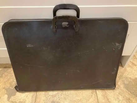 Photo of free A2 art folder (Hampton Hill TW11) #1