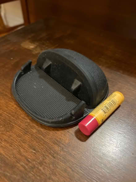 Photo of free Dashboard cell phone holder (SE DC (Ward 7)) #1