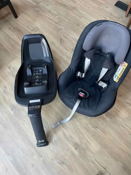 Photo of free Maxi Cosi 2 way pearl and 2way Fix + (Royal Standard SE7) #1