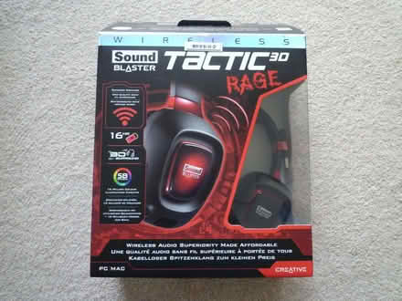 Photo of free Computer Headphones (Wokingham RG40) #1