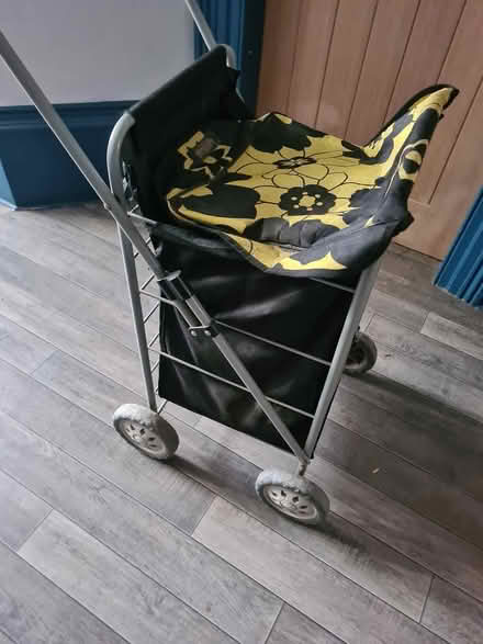 Photo of free 4 wheel trolley (CH45) #3