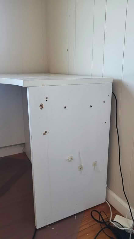 Photo of free White corner desk (San Carlos CA) #2