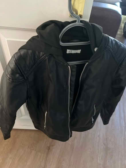 Photo of free Jacket with hood (CR2) #1