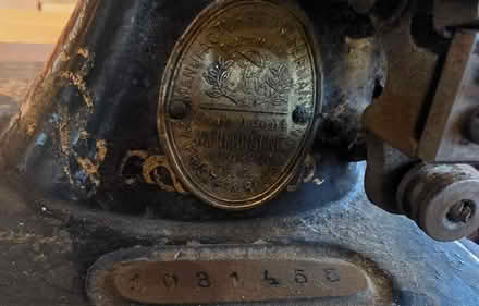 Photo of free 1903 Frister & Rossman sewing machine upcycling project (Whitchurch SY13) #2