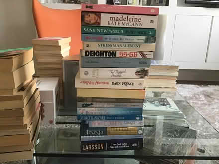 Photo of free Books especially psychology books (Big Wood NW11) #4