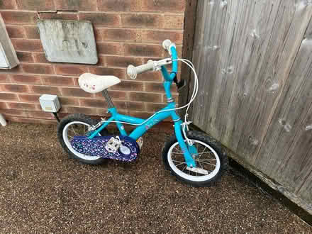 Photo of free Girls bike (Sunnyhurst, Darwen (BB3)) #1