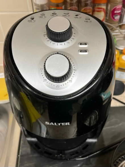 Photo of free Well Used Salter 3.5L Air Fryer (Feltham) #2