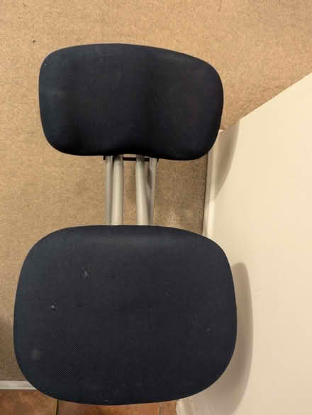 Photo of free Kneeling chair (Stonesfield OX29) #3
