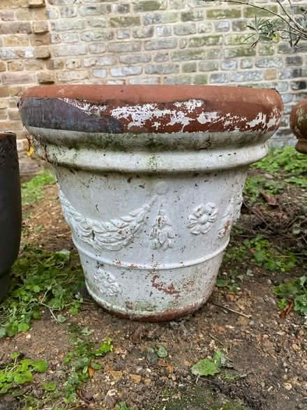 Photo of free Terracotta plant pots (SW2 - Brixton) #3