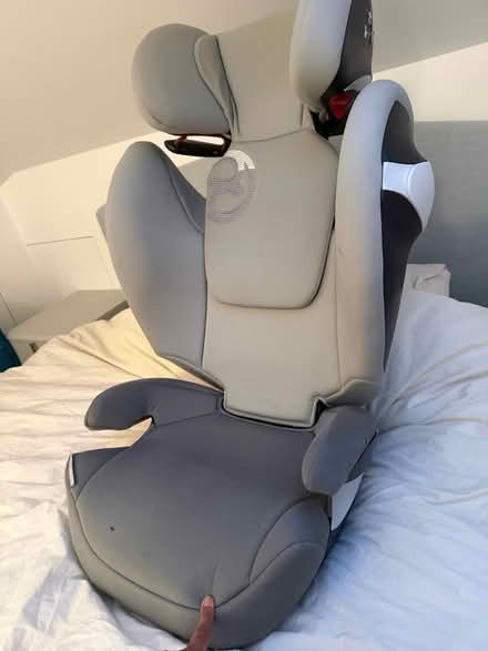 Photo of free Cybex booster seat, MaxiCosi Pebble (W8 Kensington) #1