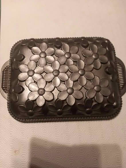 Photo of free Cake tin (Northcourt OX14) #2