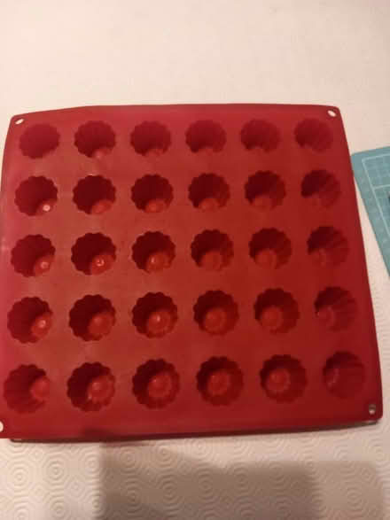 Photo of free mini cakes silicon baking moulds (Northcourt OX14) #2