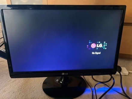 Photo of free Small LG TV and Sony DVD Player (Hemel, HP3) #3