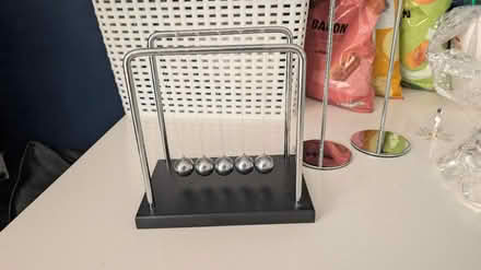 Photo of free Newtons cradle (BN27) #1