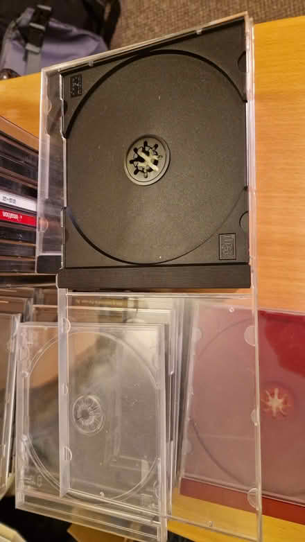 Photo of free Plastic jewel cases for CD or DVD [empty] (Henley-on-Thames RG9) #2
