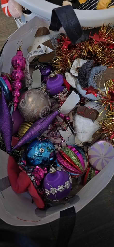 Photo of free Various christmas bits (Hounslow TW3) #4
