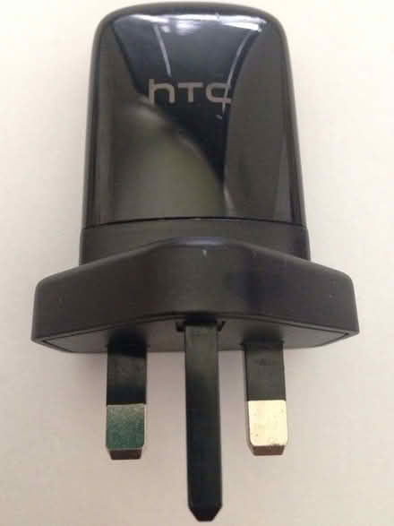 Photo of free Phone Charger (Shaw Side OL2) #1