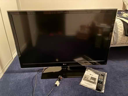 Photo of free 43” colour TV (Pilton EH5) #1
