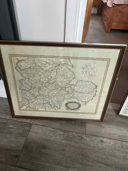 Photo of free Framed pictures (CH5) #2