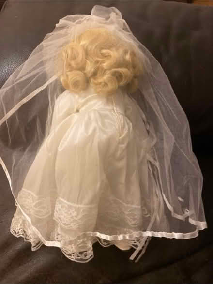 Photo of free Porcelain Bride Doll (Cheshunt En8) #3