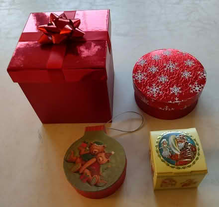 Photo of free Gift bags and boxes w/ bottle bags ((south) Central Park - Denver) #3