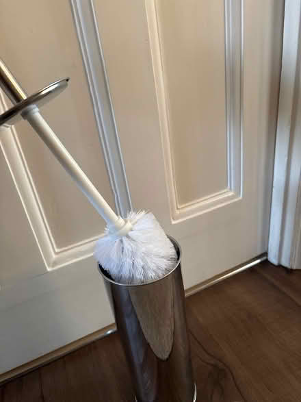 Photo of free UNUSED/CLEAN/AS NEW Toilet Brush (Catford South SE12) #2