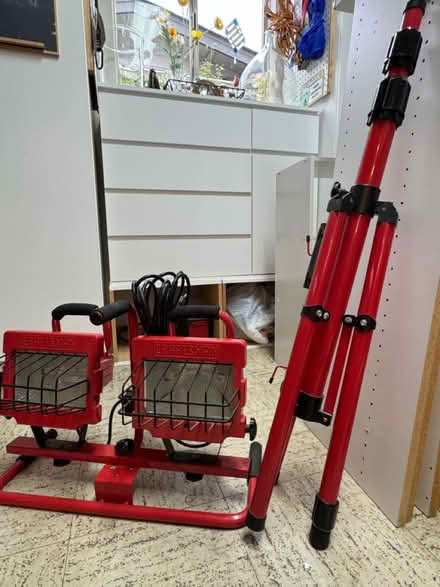 Photo of free Craftsman work lights (Cherry Chase Sunnyvale) #2