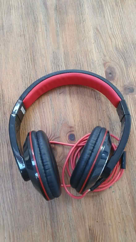 Photo of free Headset (Odd Down) #3