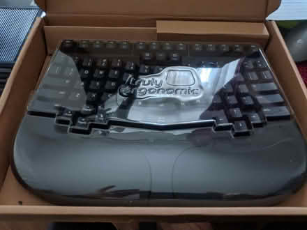 Photo of free Mechanical Keyboard - Windows MacOS Linux (Southborough BR2) #3