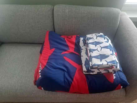 Photo of free Twin Size Bedding, complete set (20747) #1