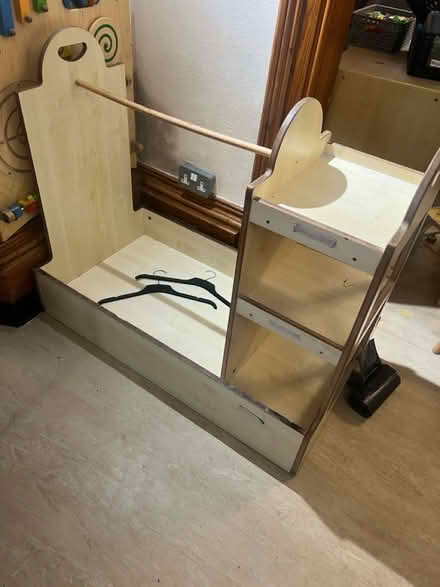 Photo of free Children clothes rail (CH42) #1