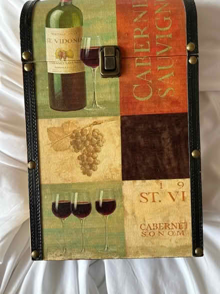 Photo of free Wooden Wine Gift Box (Wallington PO16) #1