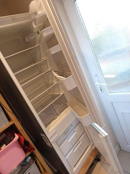 Photo of free Bosch Fridge freezer 177x57x51 cm (Hemel Hempstead HP1) #2