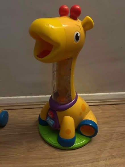 Photo of free Spin & Giggle giraffe toy (Calcot RG31) #1