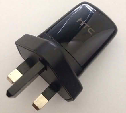 Photo of free Phone Charger (Shaw Side OL2) #3