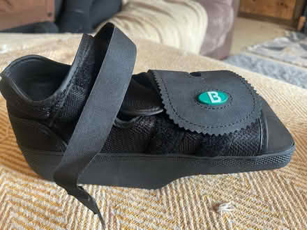 Photo of free Benefoot Medium circa size 6 (Cambridge) #1