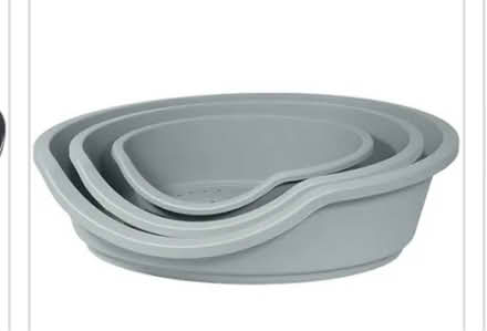 Photo of Dog basket (TW2 whitton) #2