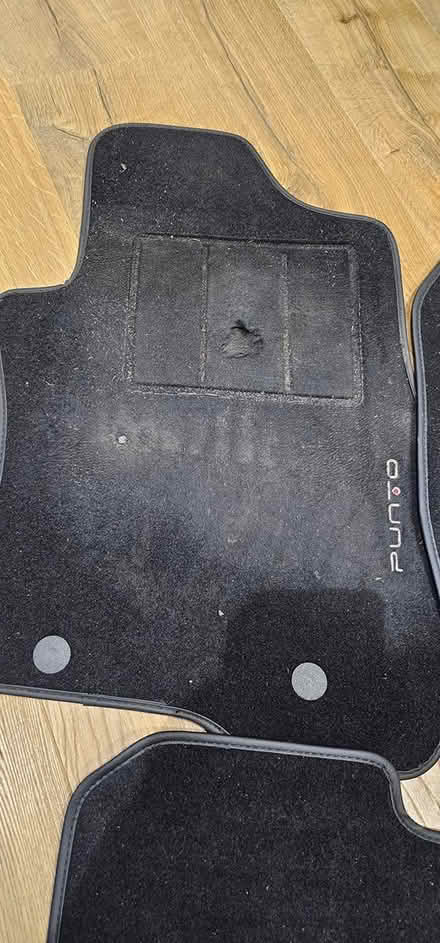Photo of free Car Floor Mats (Rickmansworth WD3) #4