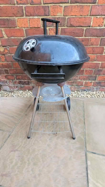 Photo of free 17" Kettle BBQ (Reading West RG1) #1