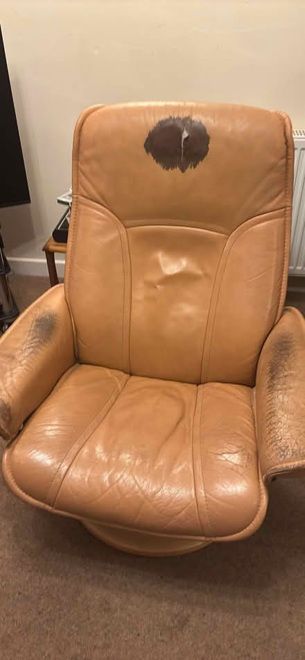 Photo of free Leather brecling chair (Steeple Aston OX25) #3