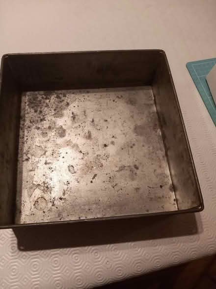 Photo of free Square cake baking tin (Northcourt OX14) #1