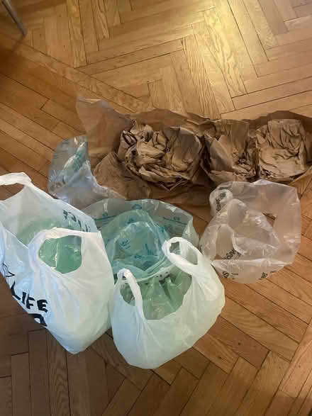 Photo of free 1 UHaul box and packing materials (Upper West Side) #3