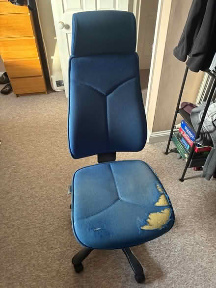 Photo of free Desk chair (GL50) #1